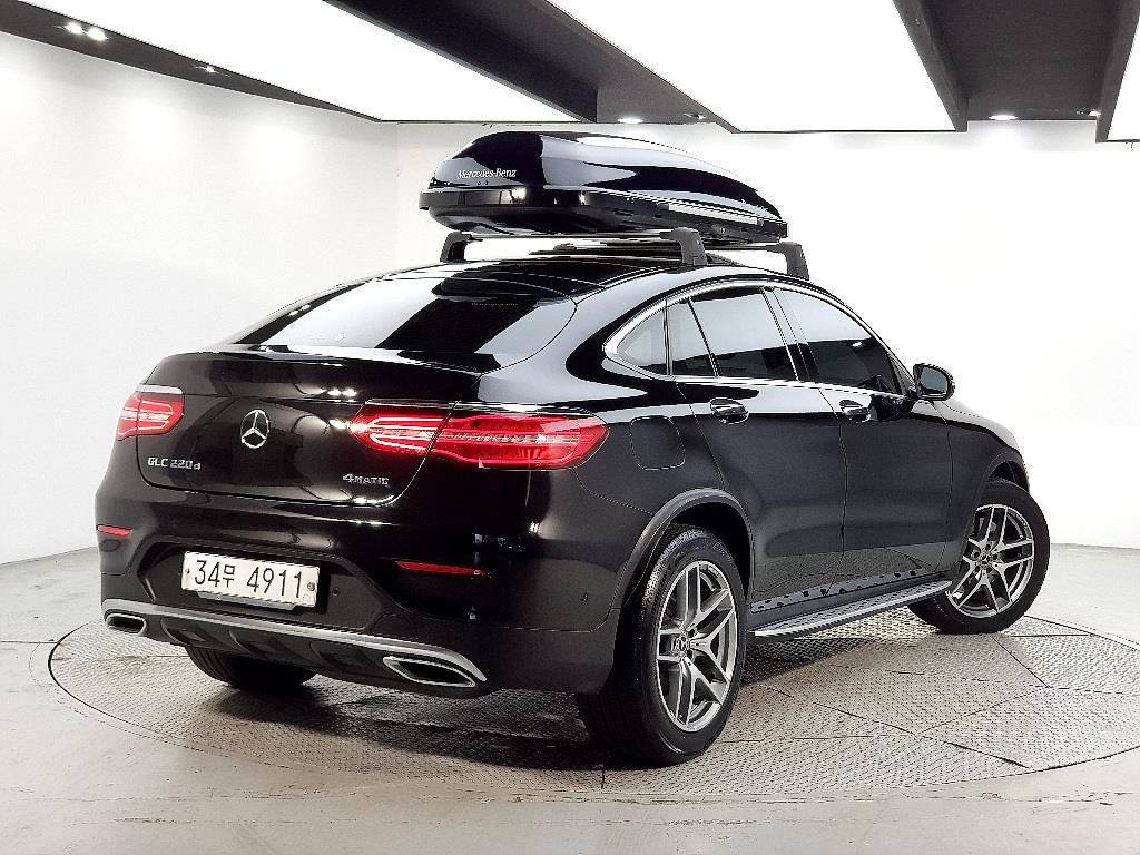 Mercedes Benz GLC Class - Vista 4