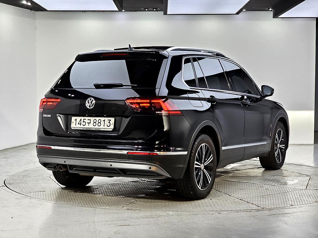 Volkswagen Tiguan - Vista 4