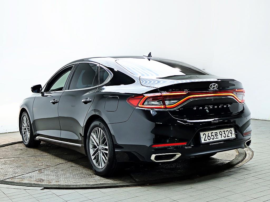 HYUNDAI Grandeur - Vista 4