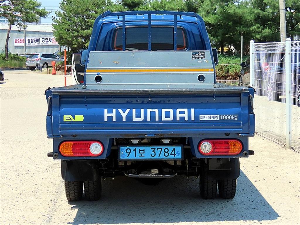 Small Truck Cargo (small) - Vista 4