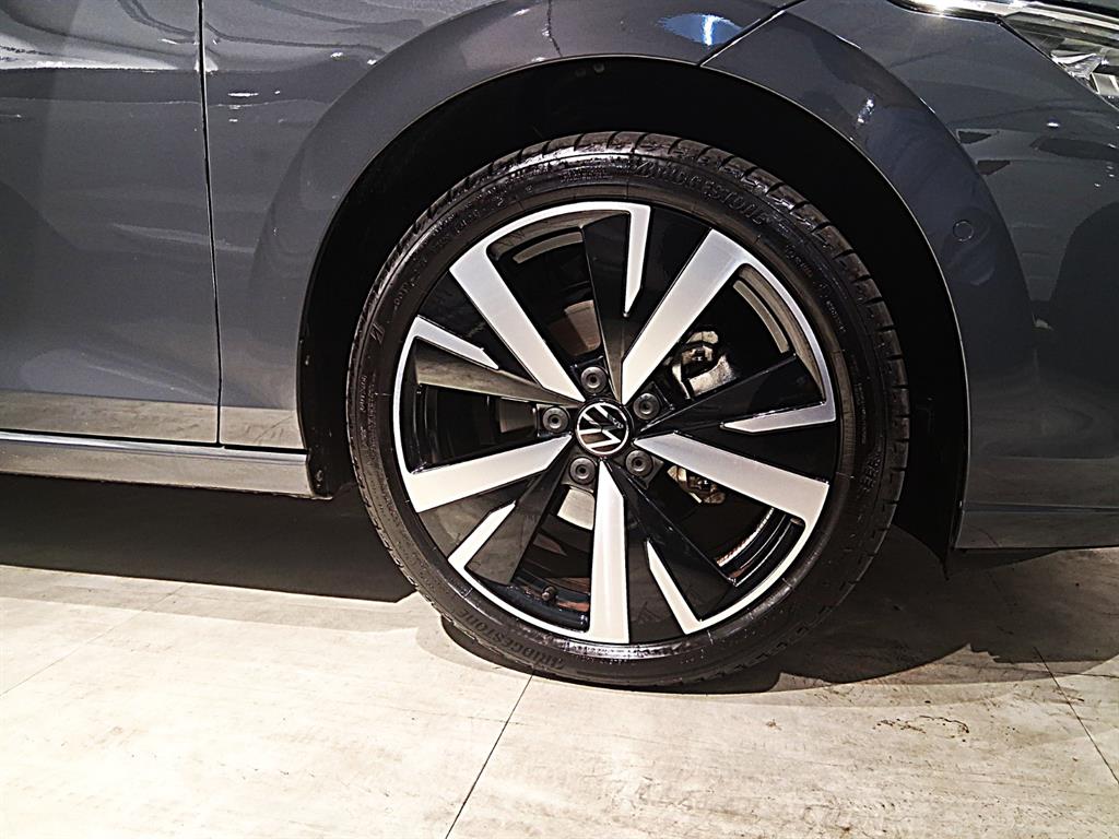 Volkswagen Golf - Vista 5