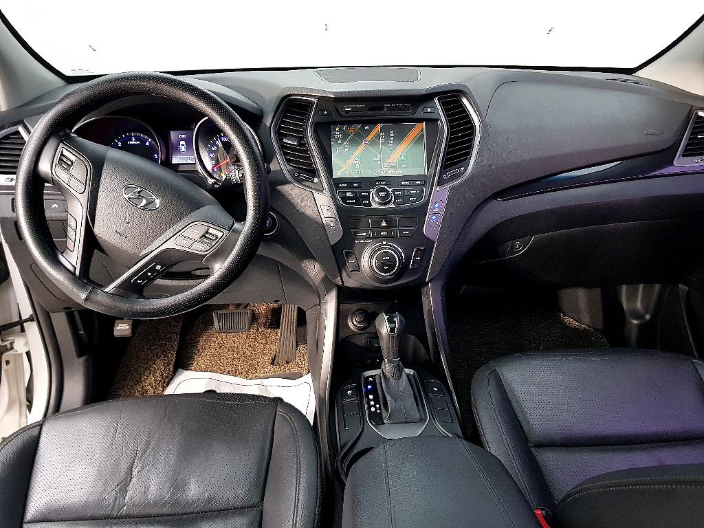 HYUNDAI Santa Fe - Vista 5