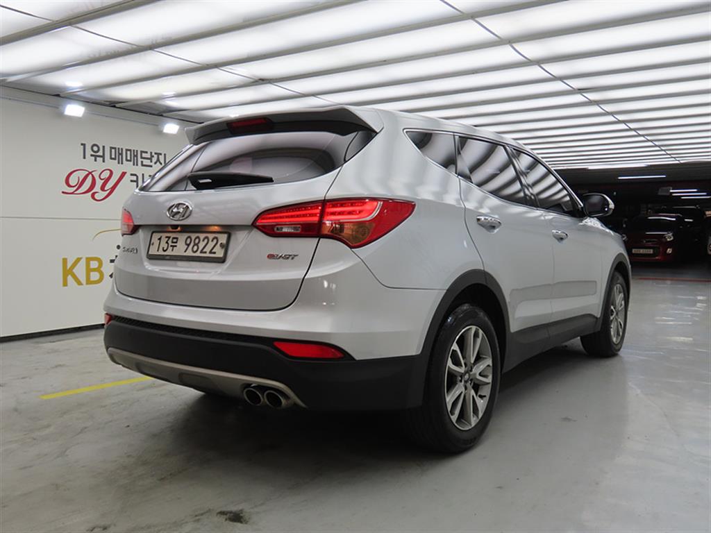 HYUNDAI Santa Fe - Vista 4