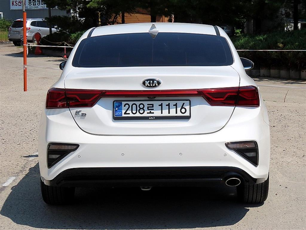 KIA K3 - Vista 4