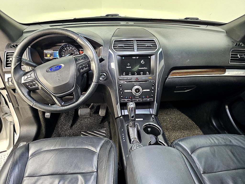 Ford Explorer - Vista 5