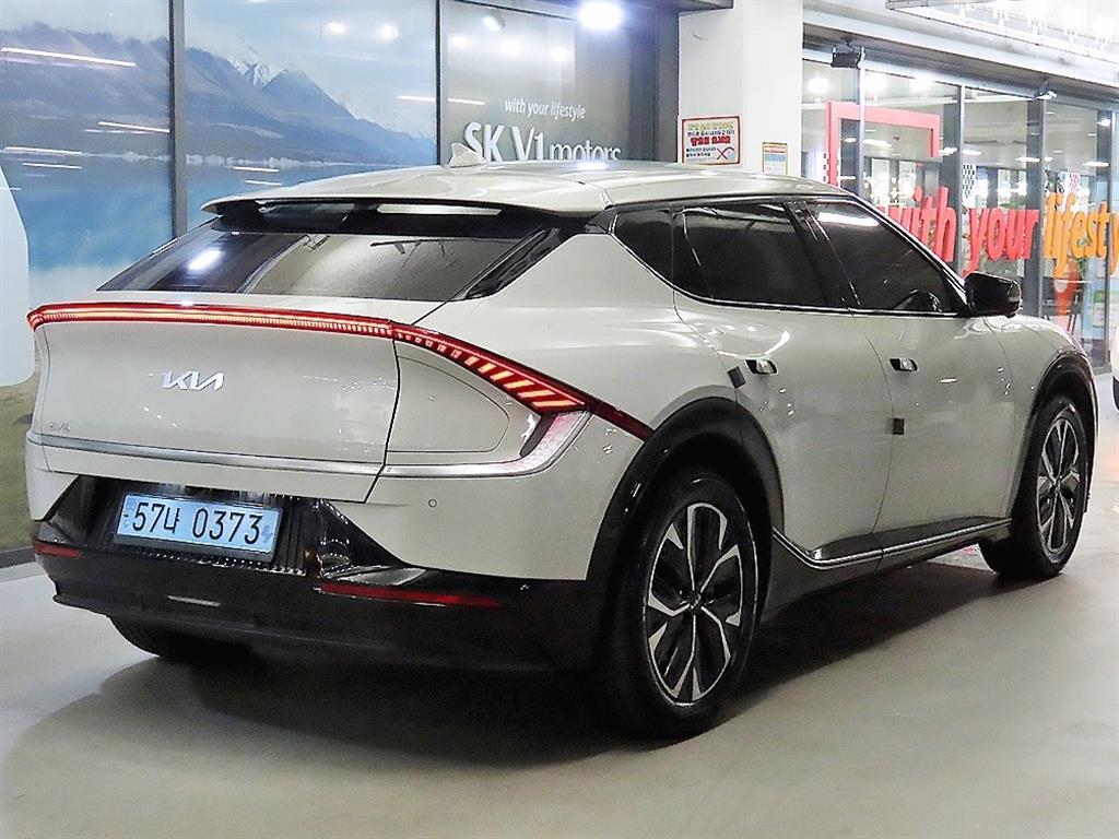 KIA EV6 - Vista 4