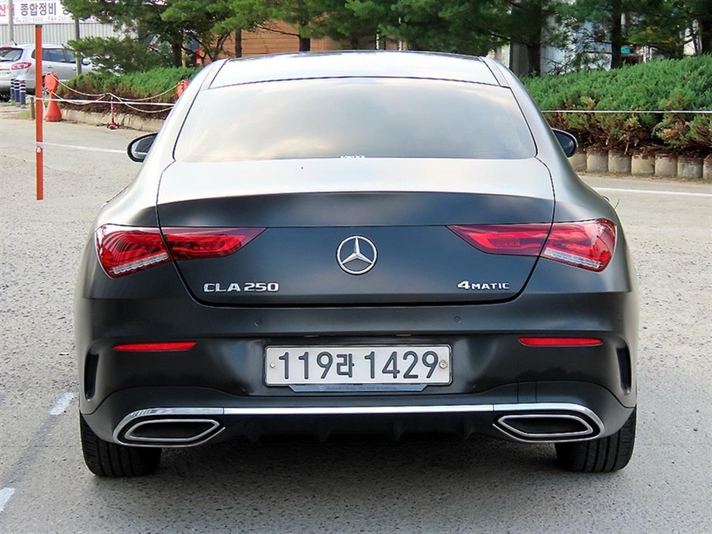 Mercedes Benz CLA Class - Vista 4
