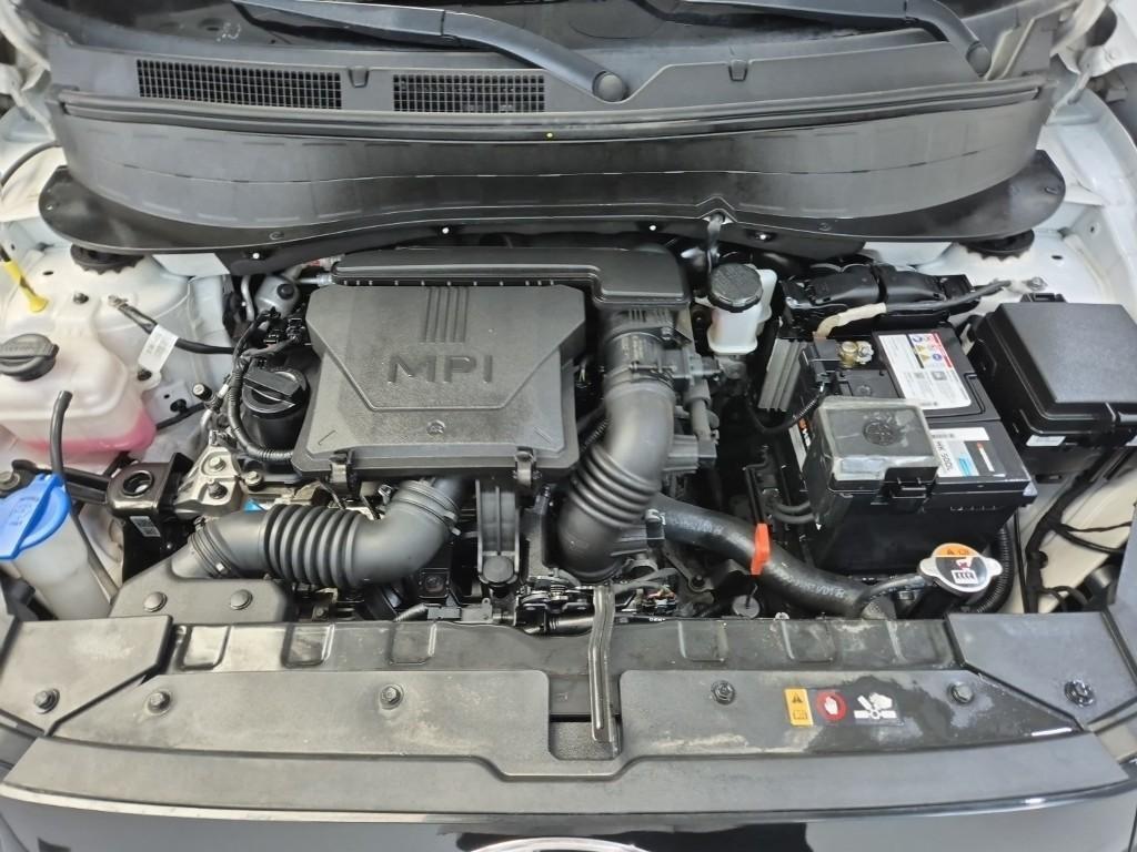 HYUNDAI Casper - Vista 5