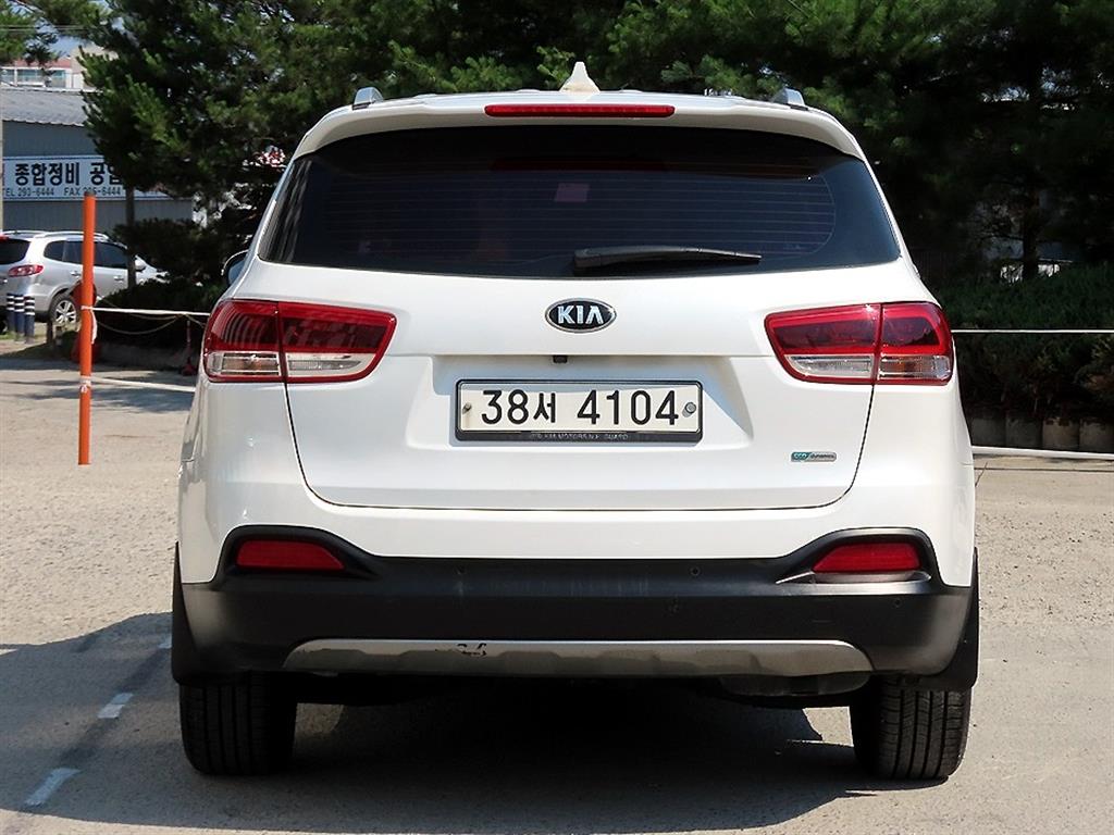 KIA Sorento - Vista 4