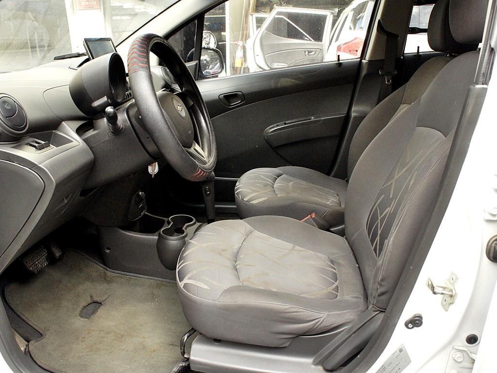 Chevrolet Spark - Vista 5