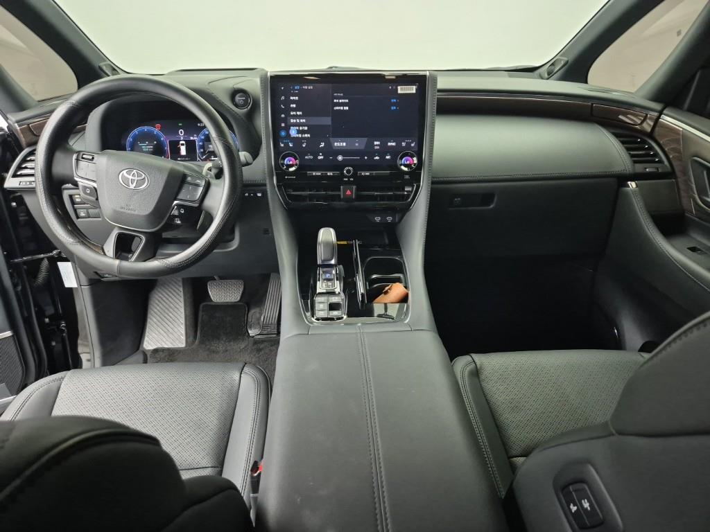 Toyota Alphard - Vista 5