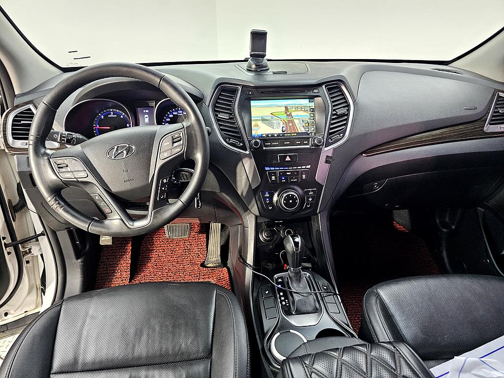 HYUNDAI Santa Fe - Vista 5