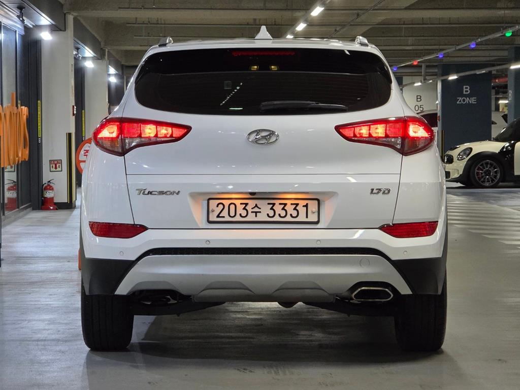 HYUNDAI Tucson - Vista 5