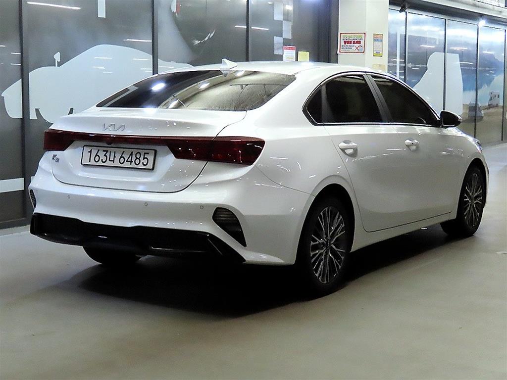 KIA K3 - Vista 4