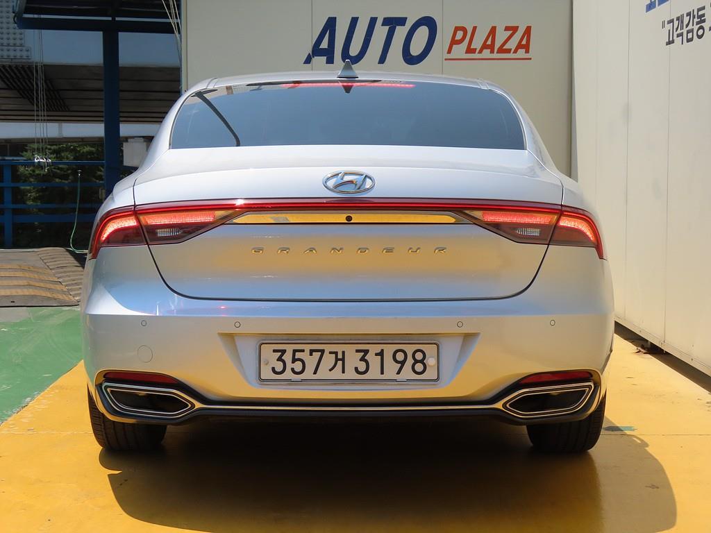HYUNDAI Grandeur - Vista 4
