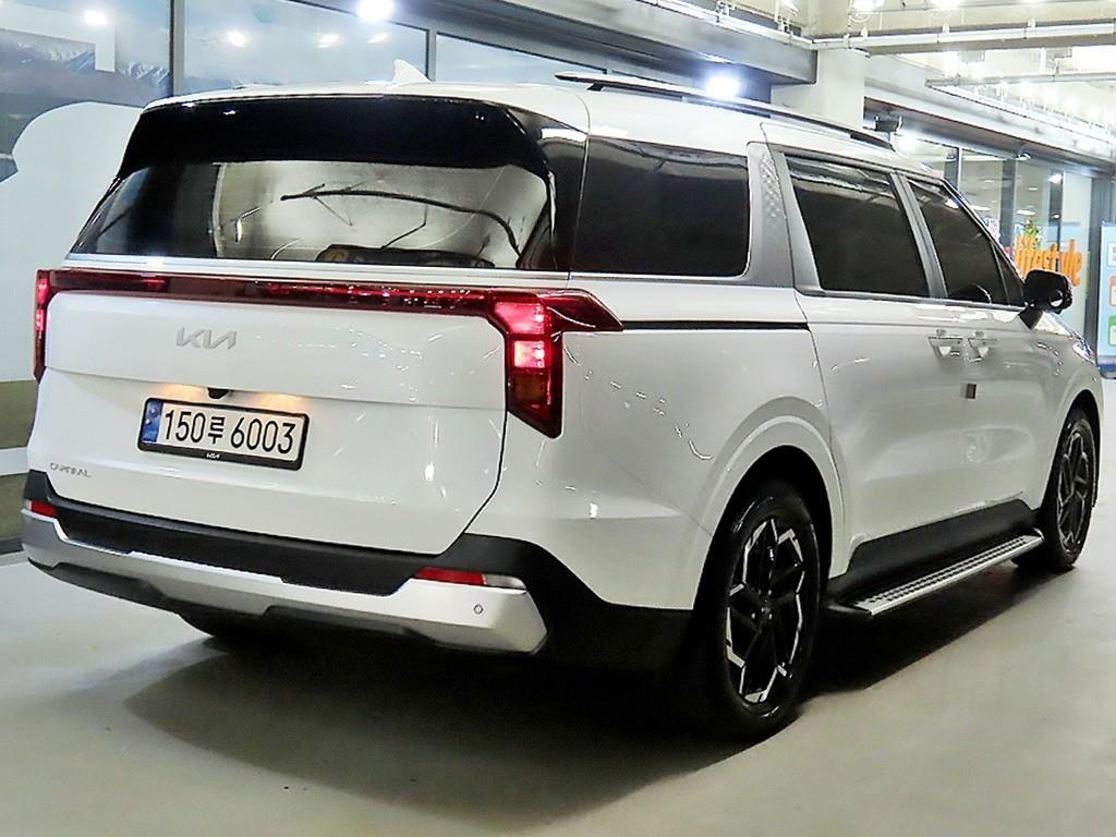 KIA Carnival - Vista 4