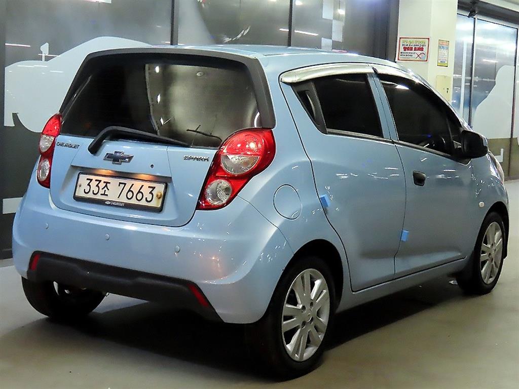 Chevrolet Spark - Vista 4