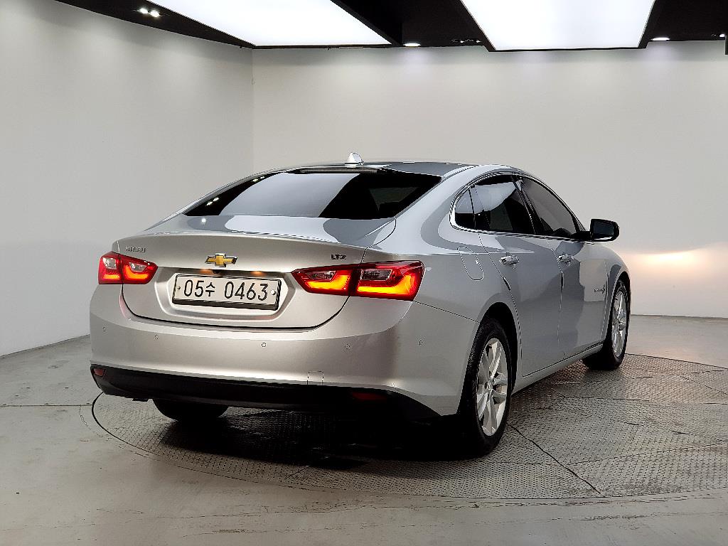 Chevrolet Malibu - Vista 4