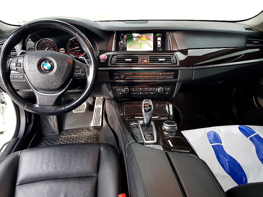 BMW 5 Series - Vista 5