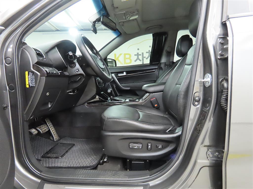 KIA Sorento - Vista 5