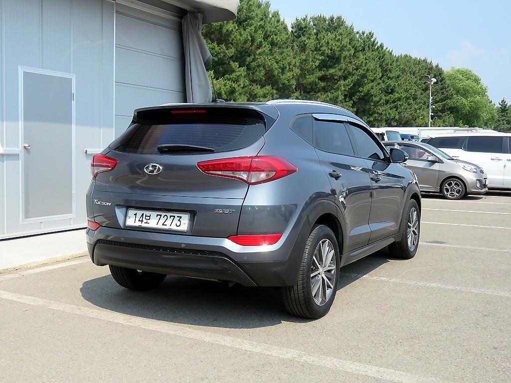 HYUNDAI Tucson - Vista 4