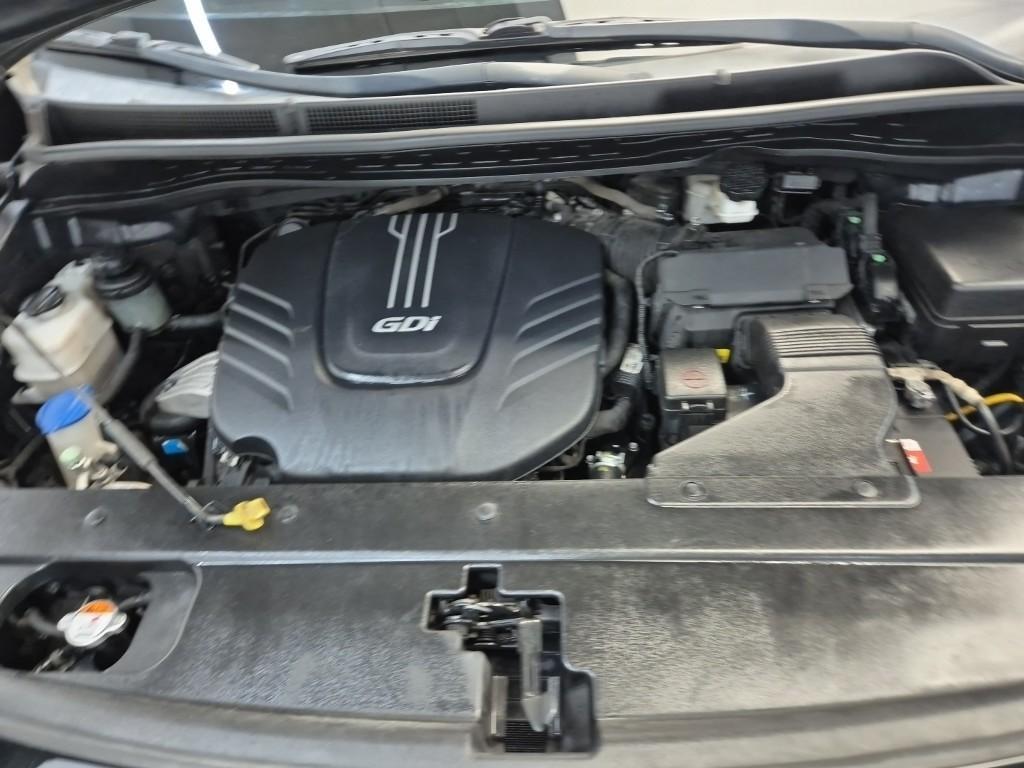 KIA Carnival - Vista 5