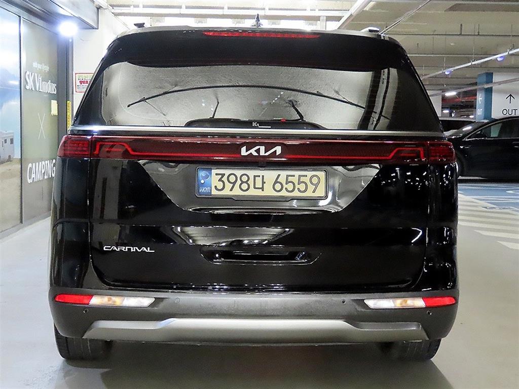 KIA Carnival - Vista 5
