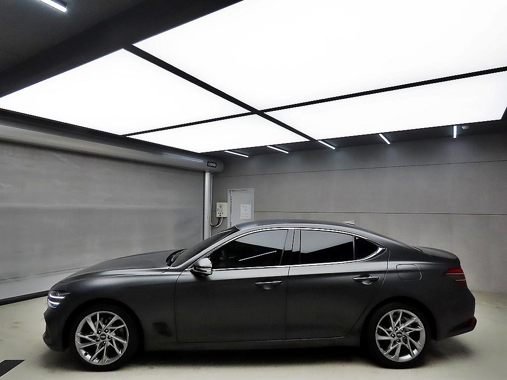 Genesis G70 - Vista 4