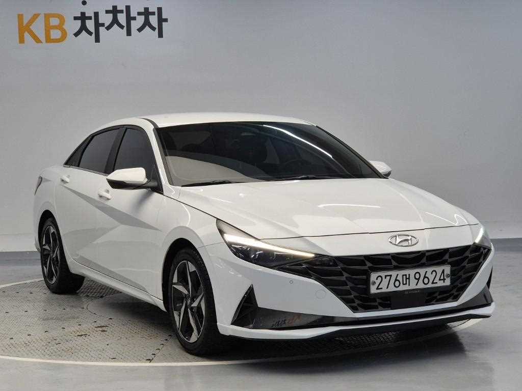 HYUNDAI Avante - Vista 4