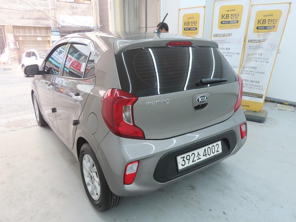 KIA Morning - Vista 4
