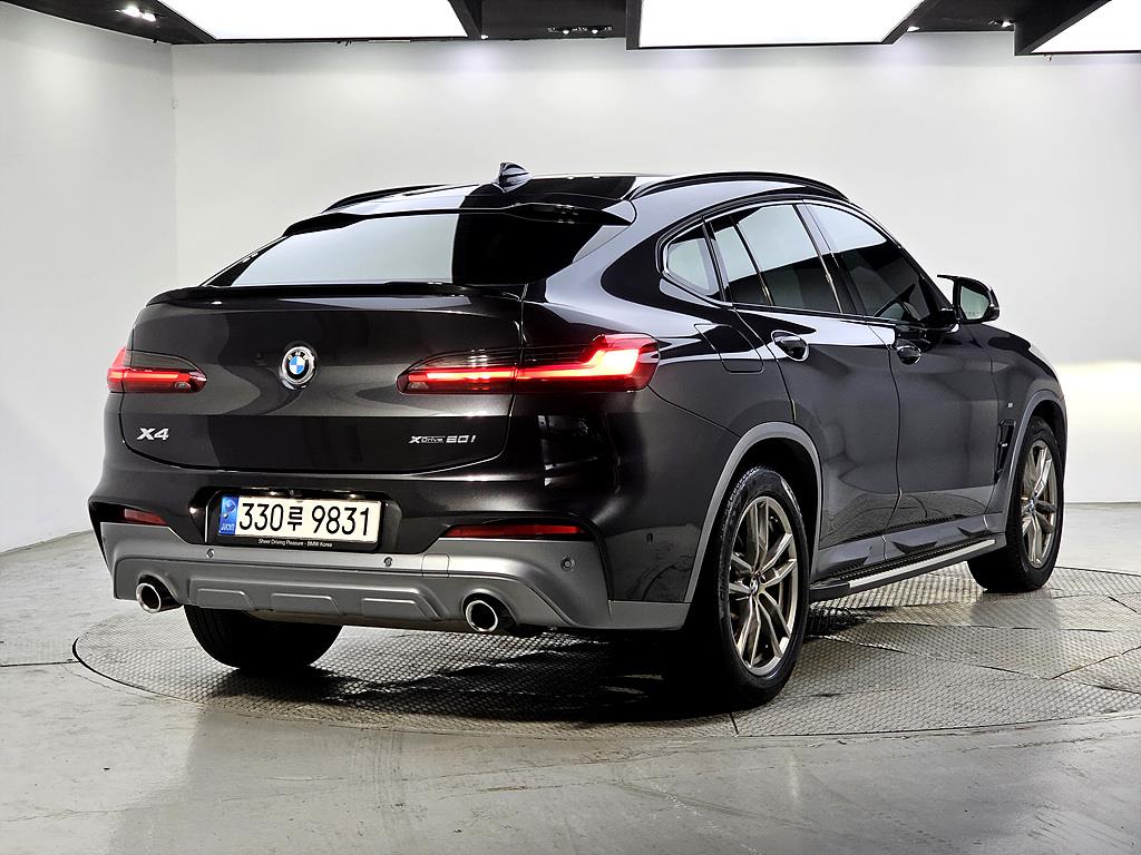 BMW X4 - Vista 4