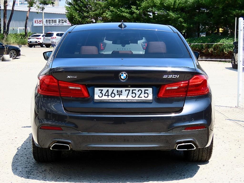 BMW 5 Series - Vista 4