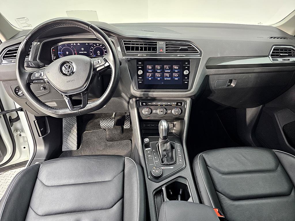 Volkswagen Tiguan - Vista 5
