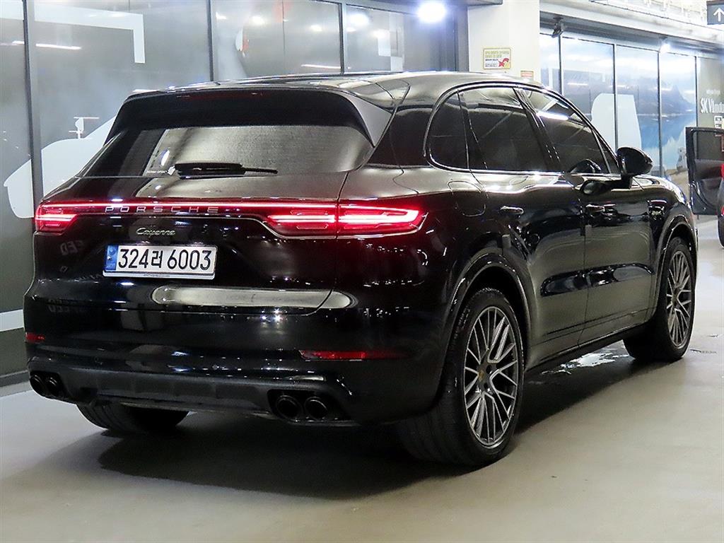 Porsche Cayenne - Vista 4