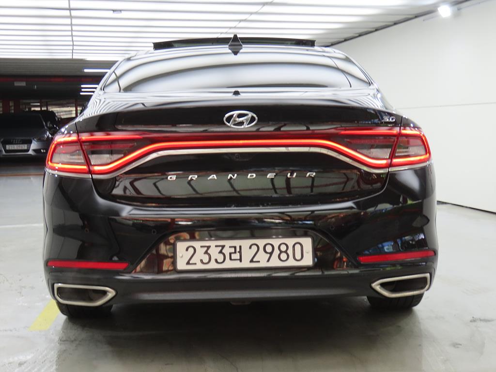 HYUNDAI Grandeur - Vista 4