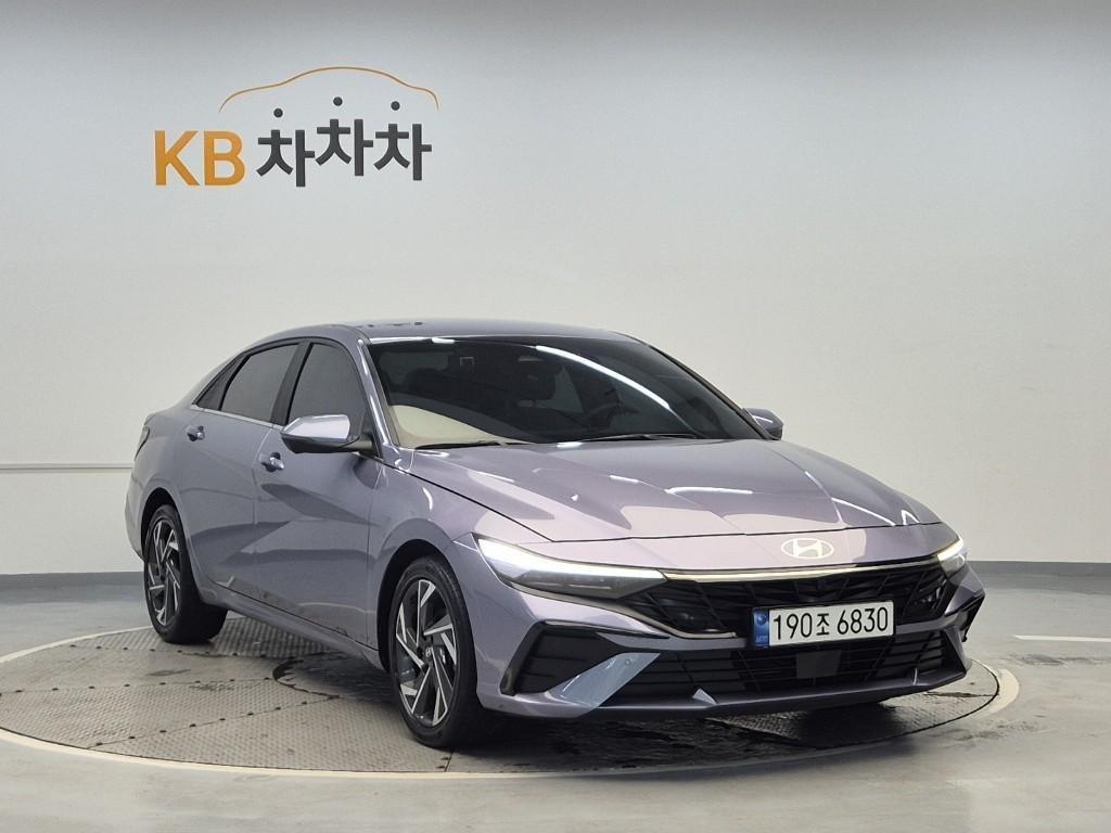 HYUNDAI Avante - Vista 4
