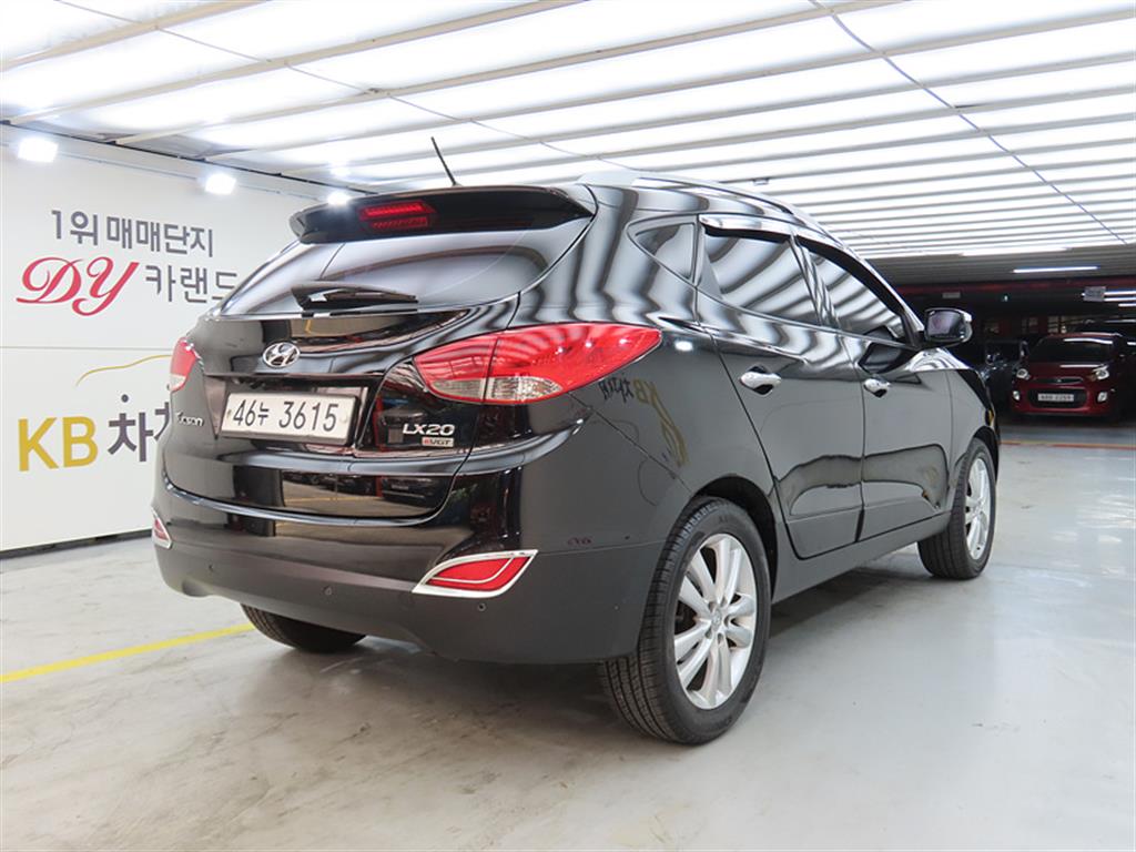 HYUNDAI Tucson - Vista 4