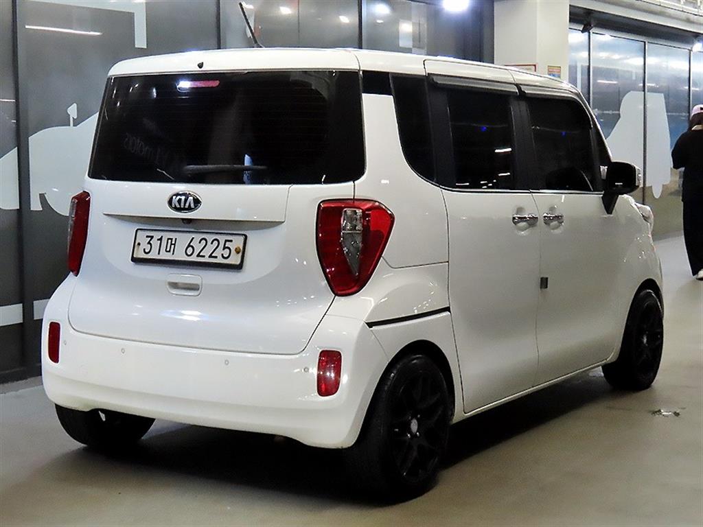 KIA Ray - Vista 4