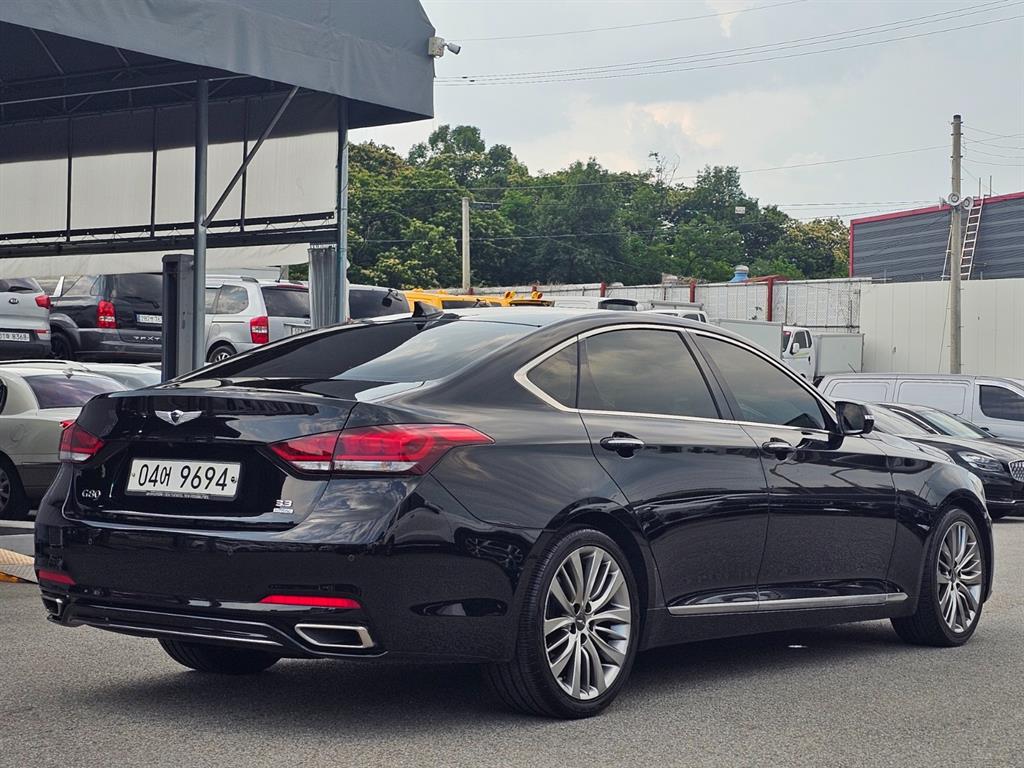 Genesis G80 - Vista 4