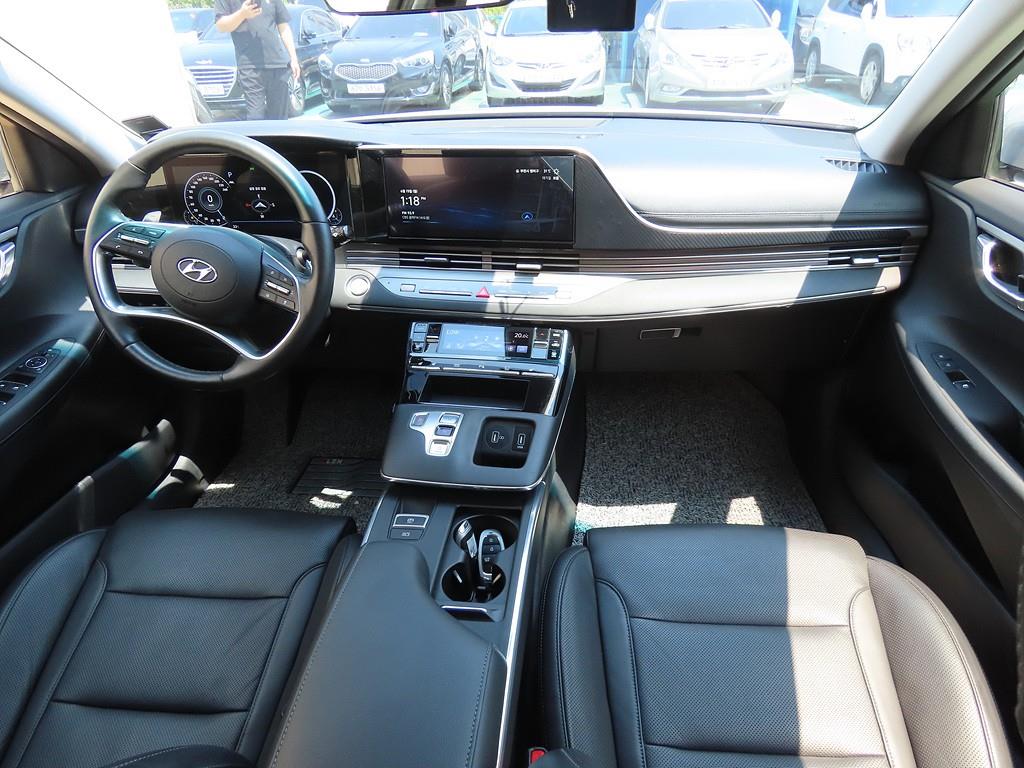 HYUNDAI Grandeur - Vista 5
