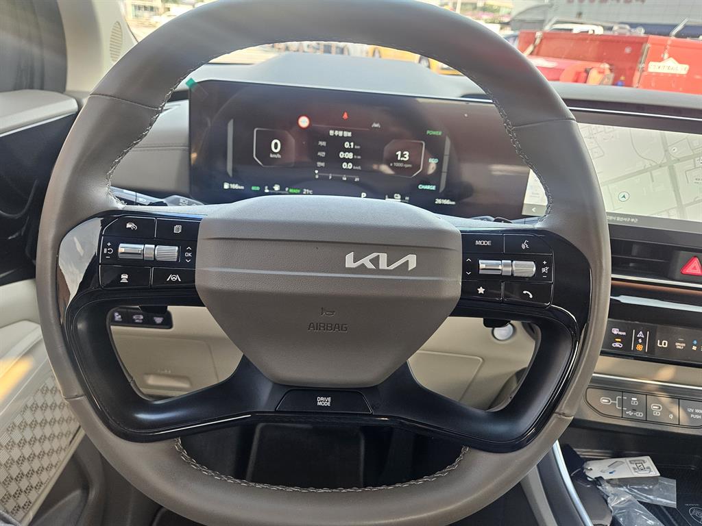 KIA Carnival - Vista 5