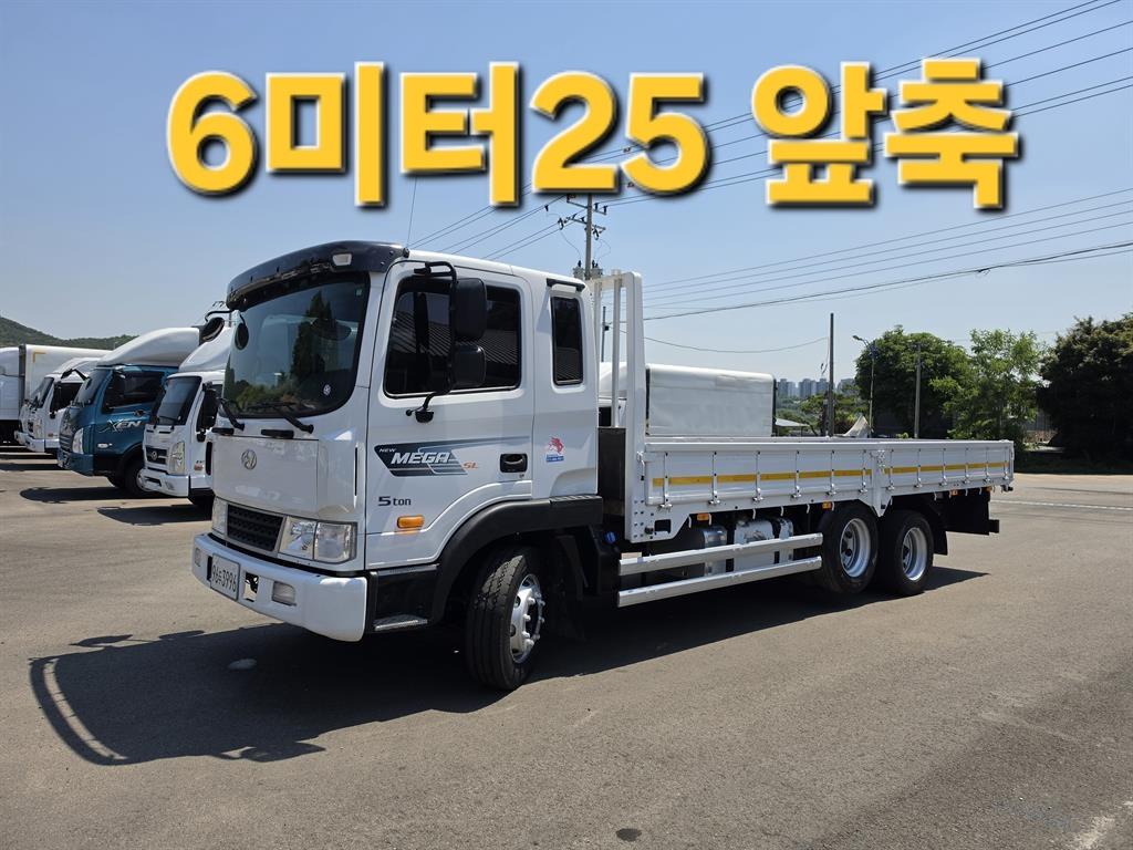 현대 메가트럭 카고 5톤 수동 - 중고 트럭 매물 이미지