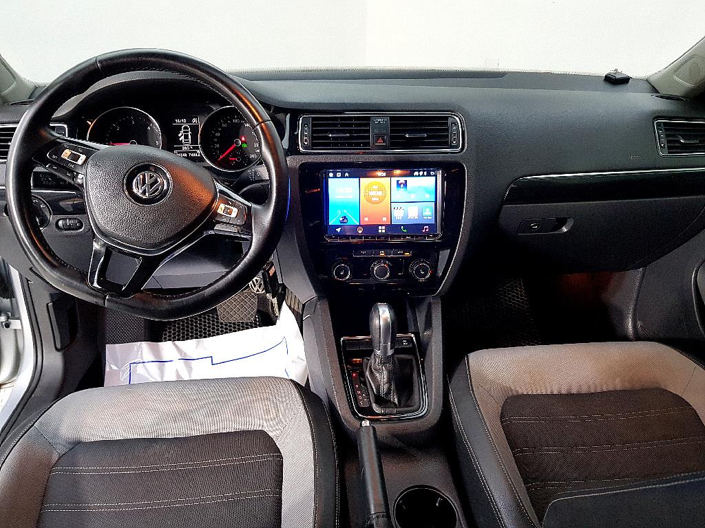 Volkswagen Jetta - Vista 5