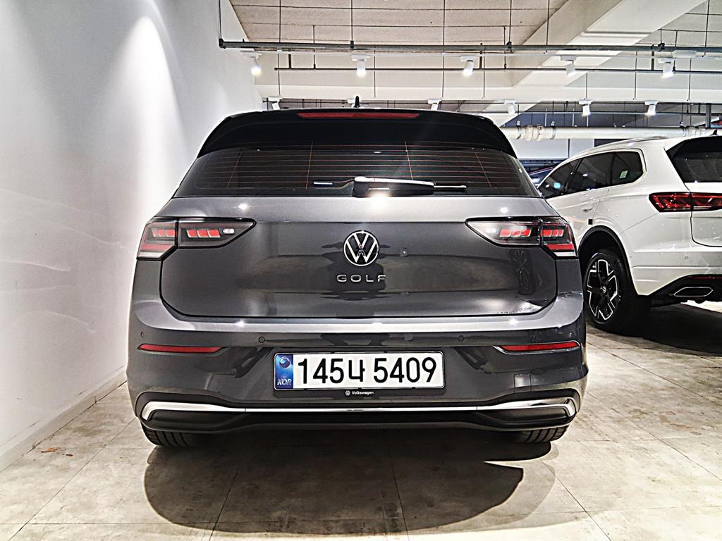 Volkswagen Golf - Vista 4