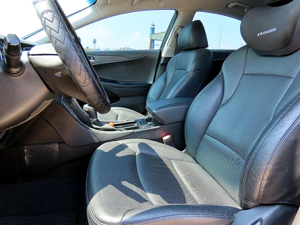 HYUNDAI Sonata - Vista 5