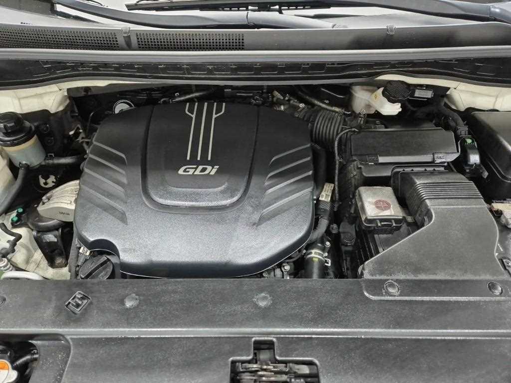 KIA Carnival - Vista 5