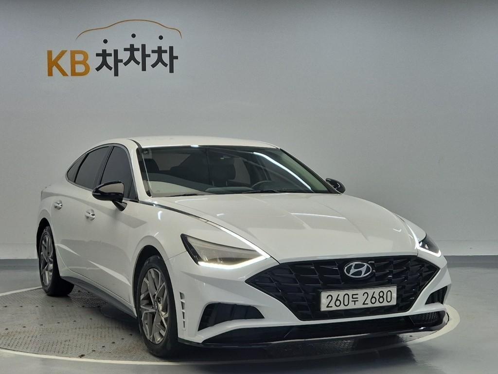 HYUNDAI Sonata - Vista 4