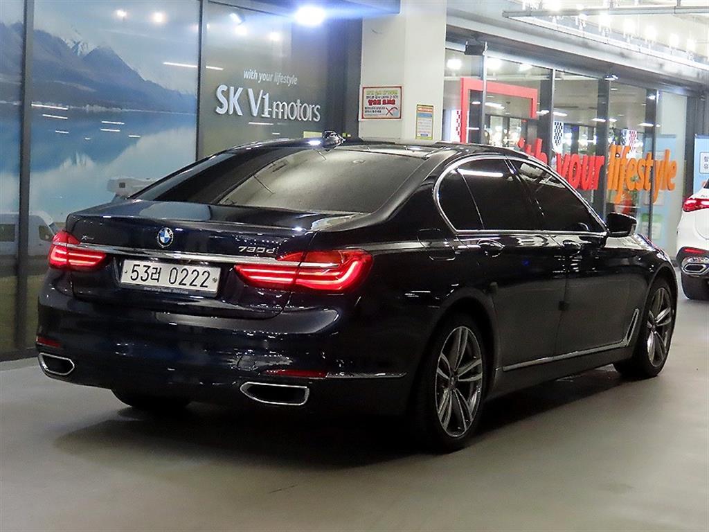BMW 7 Series - Vista 4