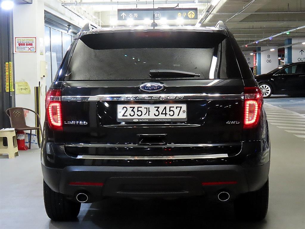 Ford Explorer - Vista 5