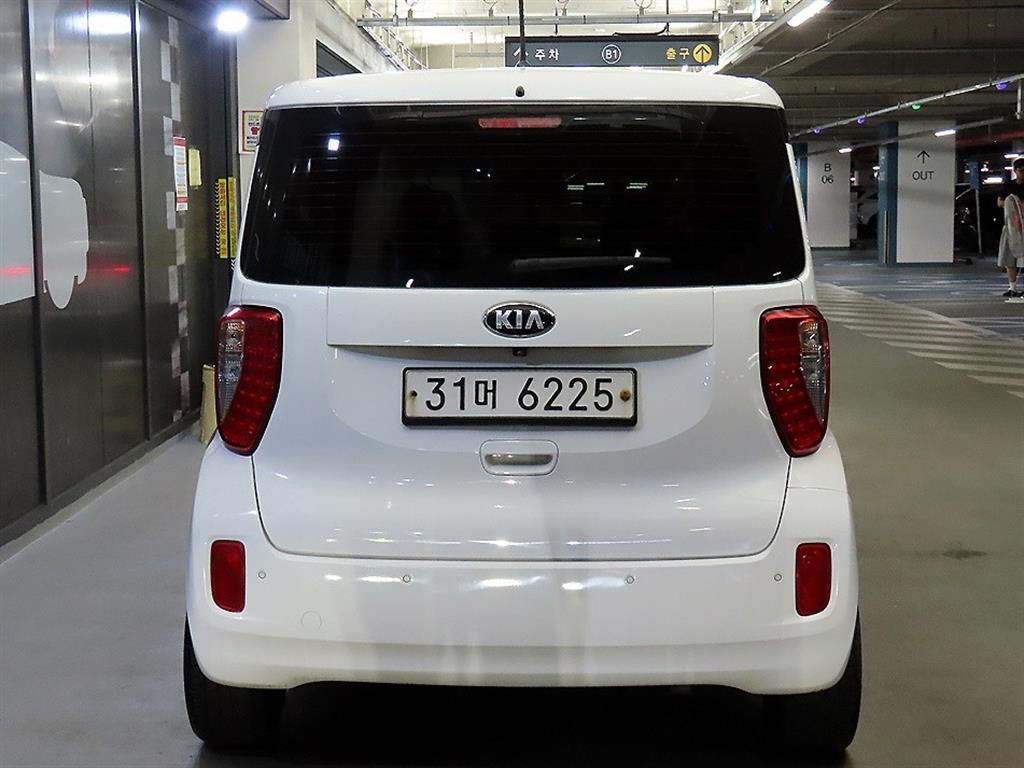 KIA Ray - Vista 5